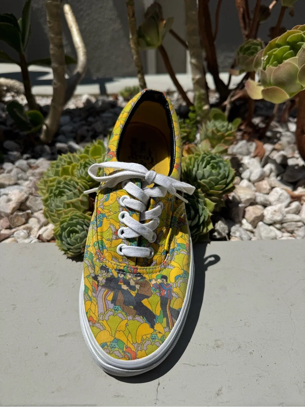 Vans | The Beatles | Yellow Submarine | Women’s Size 8.5 | Men’s Size 7